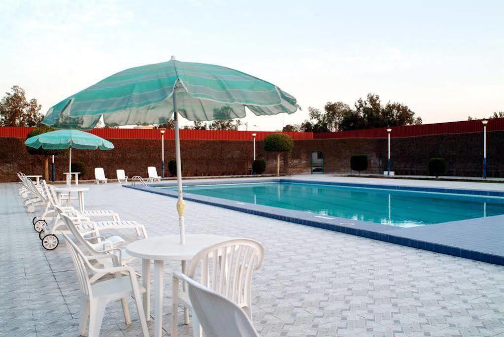Dammam Hotel Esterno foto